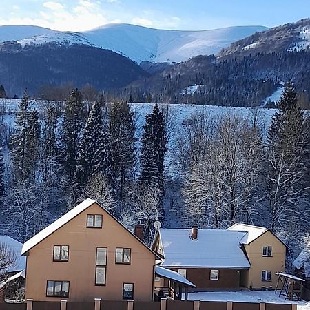 У Дядька Guest House Pilipets Bagian luar foto
